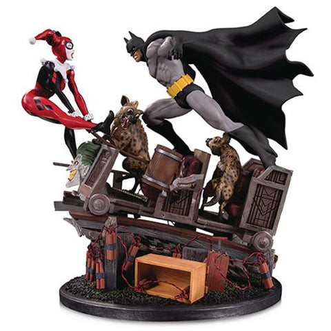 Batman vs. Harley Quinn Battle Second Edition Statue