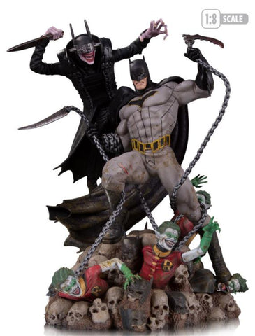 Batman Who Laughs vs. Batman Battle Statue